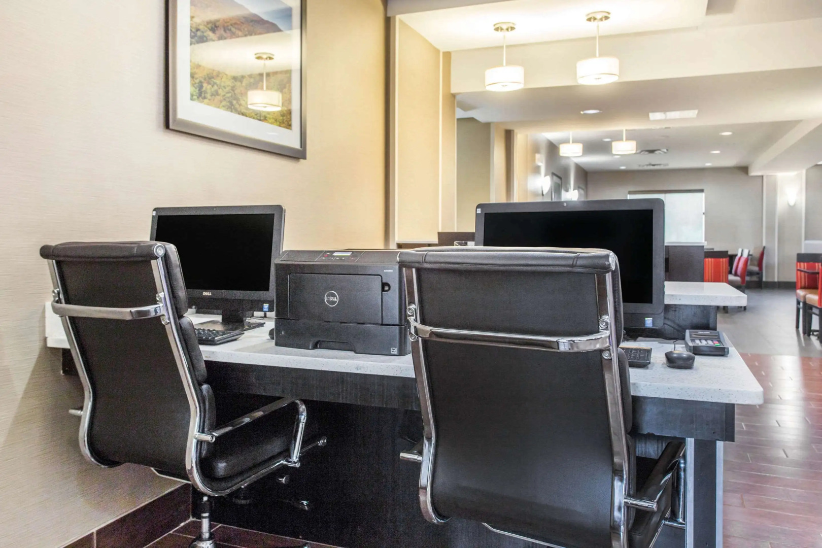 Comfort Suites Clinton near Presbyterian College