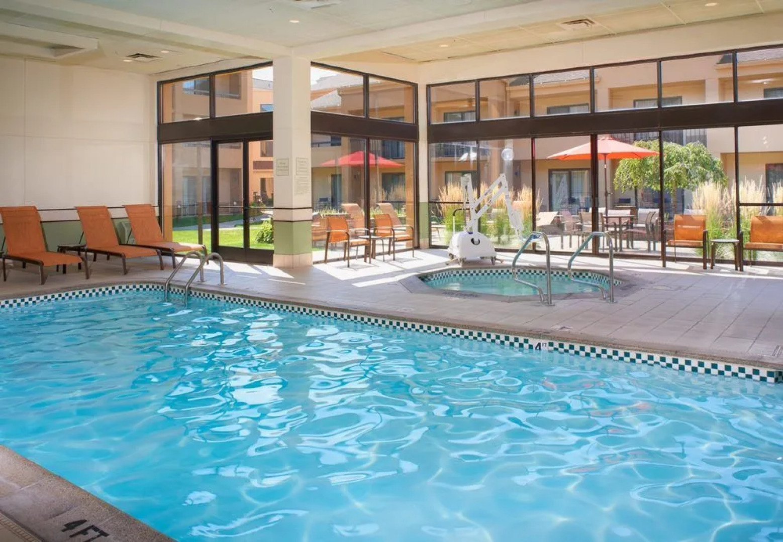 Courtyard Detroit Warren