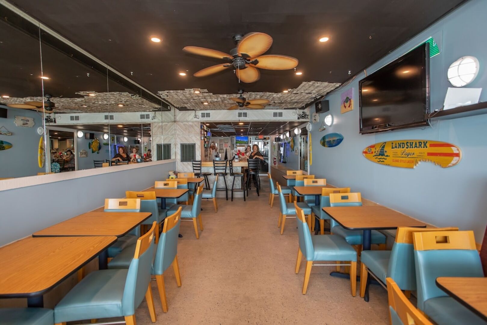 0712 Waters Edge Resort 3 Bedroom Condo by RedAwning