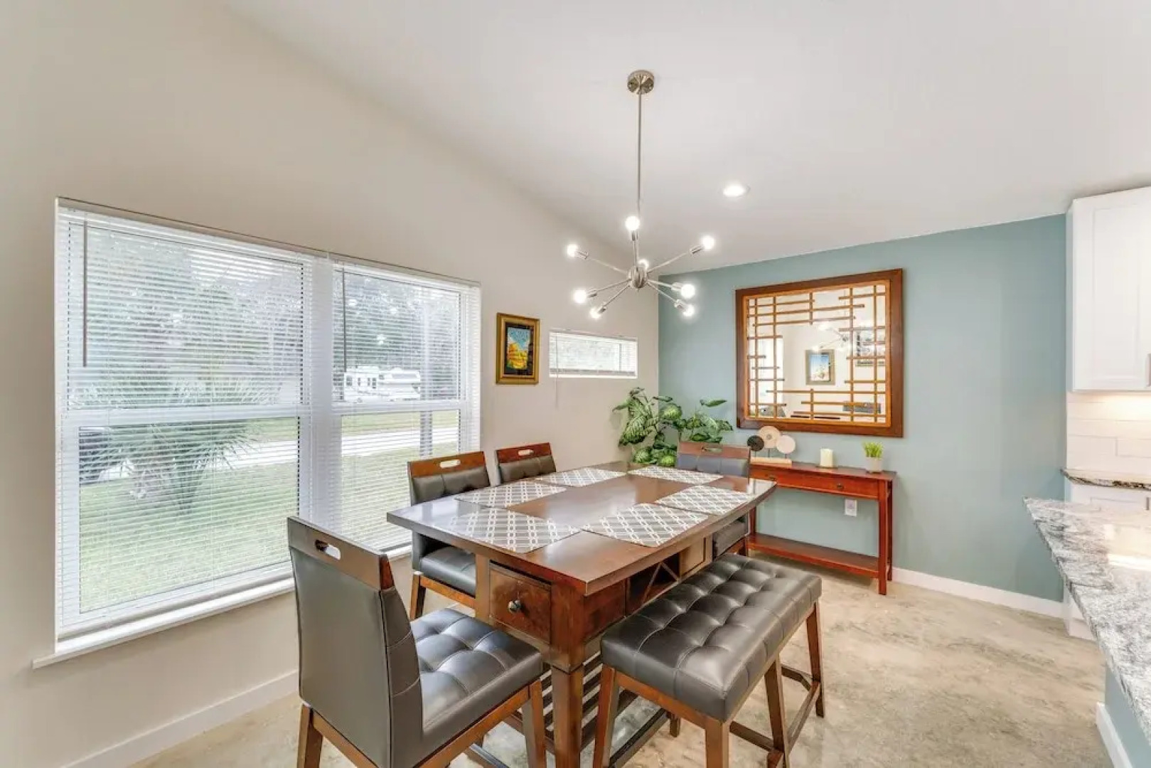 Daytona Beach Vacation Home ~ 4 Mi to Main St Pier