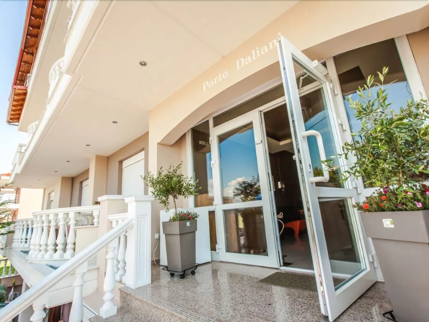 Porto Daliani Apartments