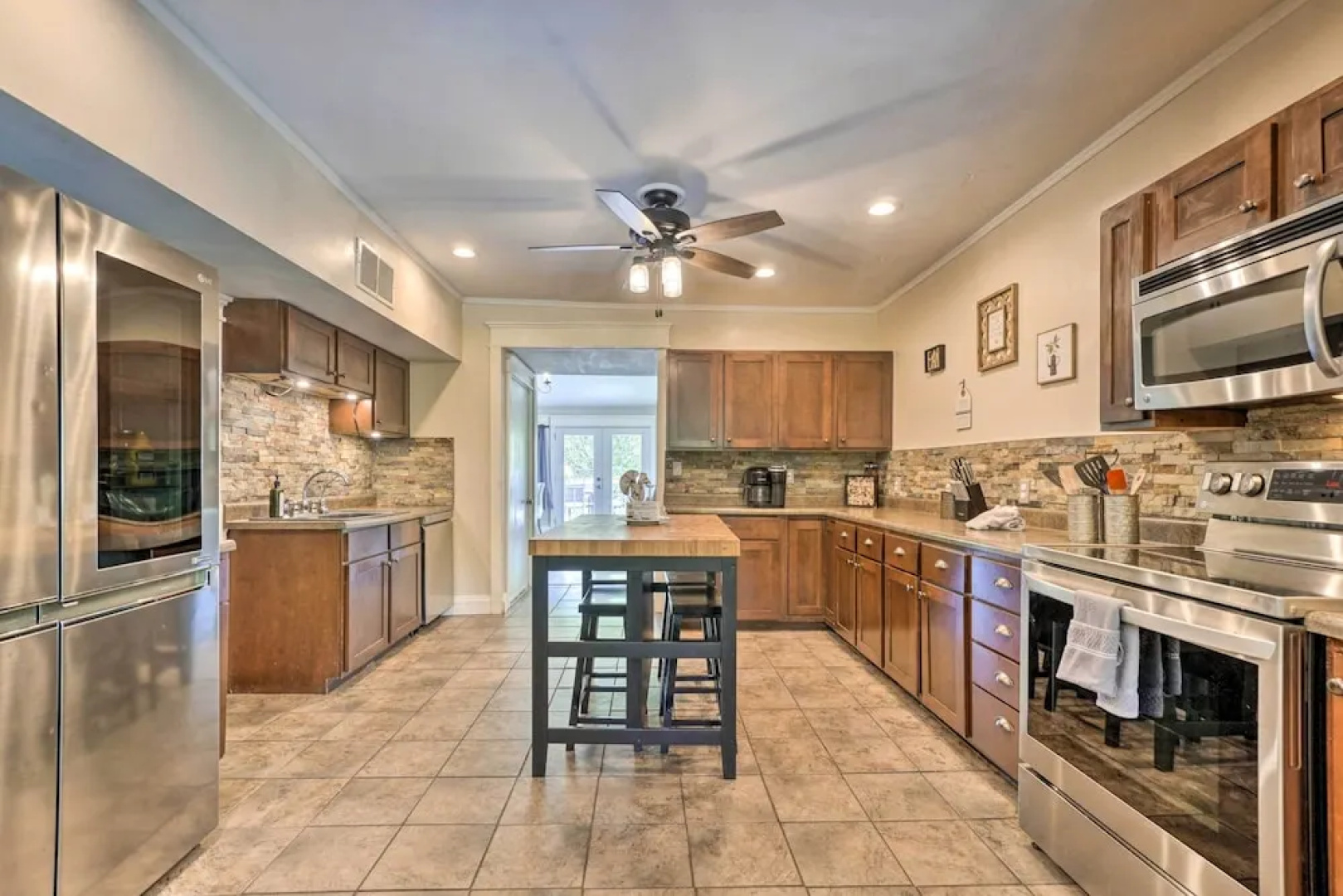 Quiet Rockbridge Cottage ~ 4 Mi to Hocking Hills!