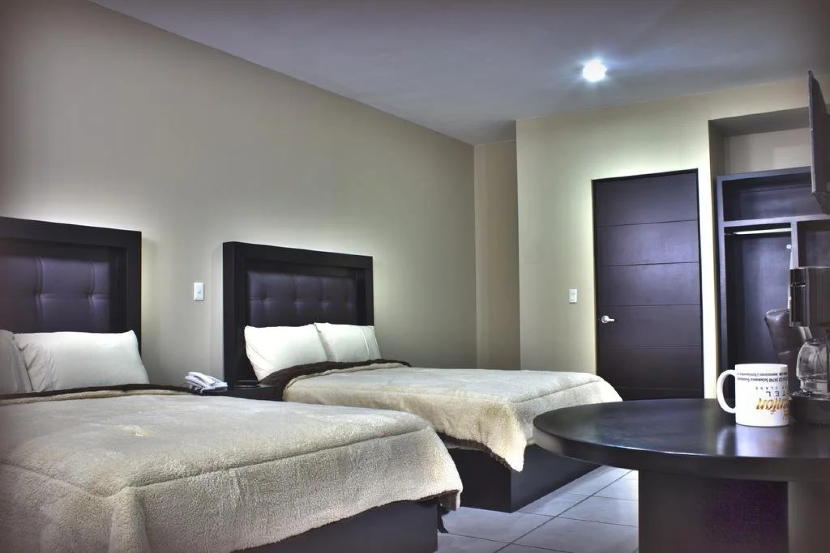 Hotel Queenton
