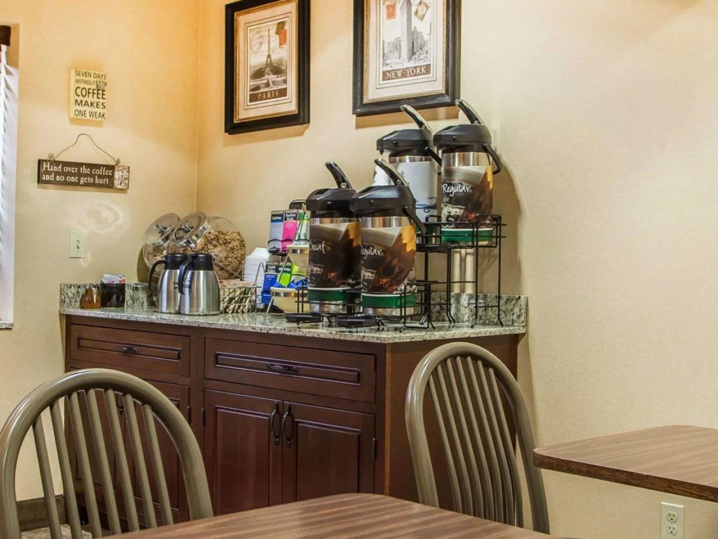 Comfort Inn & Suites