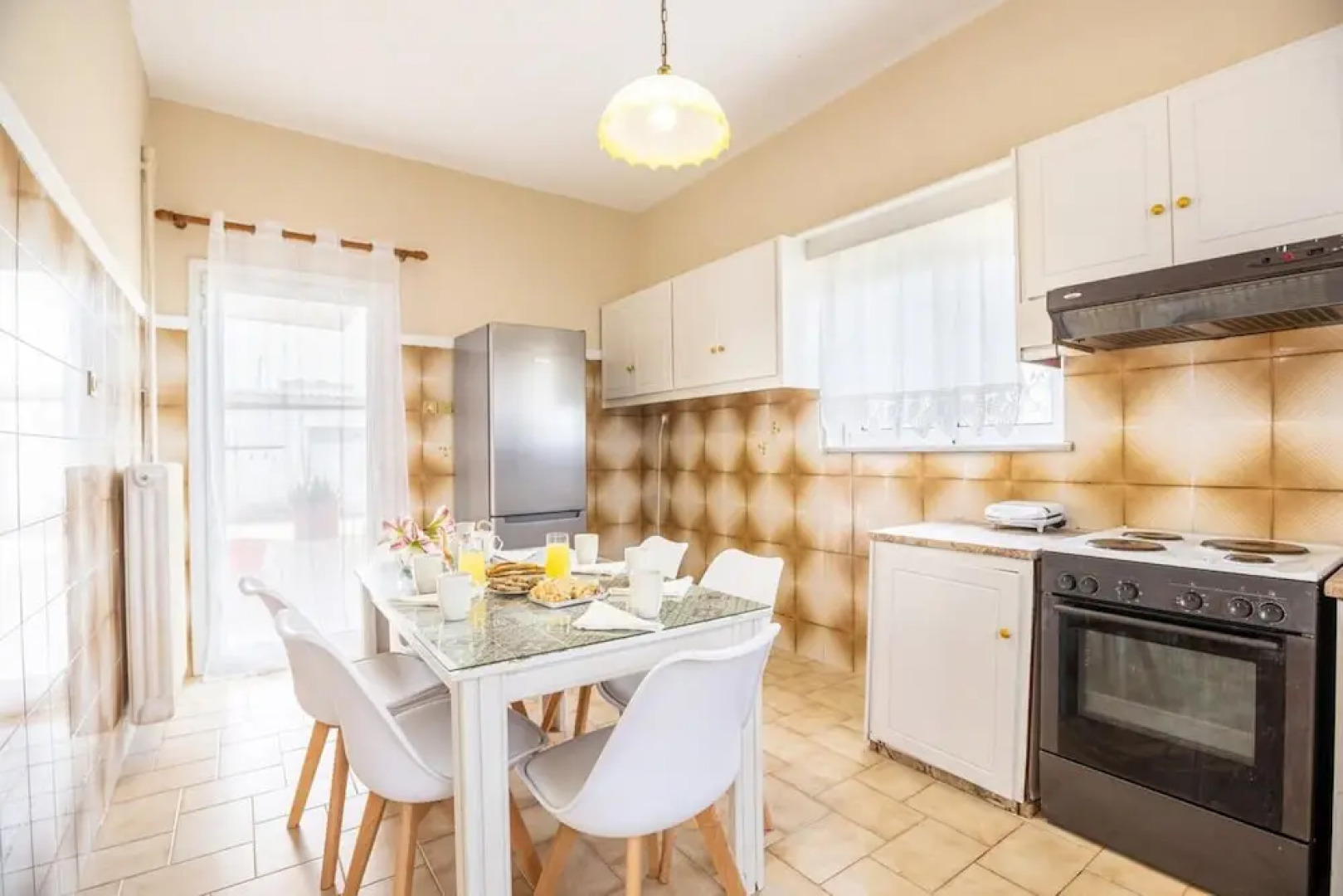 Ortansia House Near the Sea