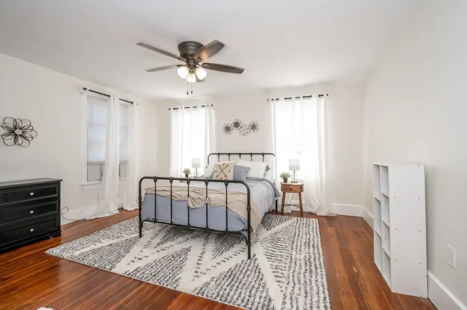 Historic Ludlow Apt B
