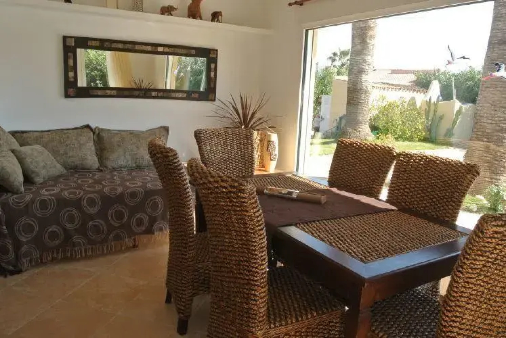 Strandnahes Palmenhaus