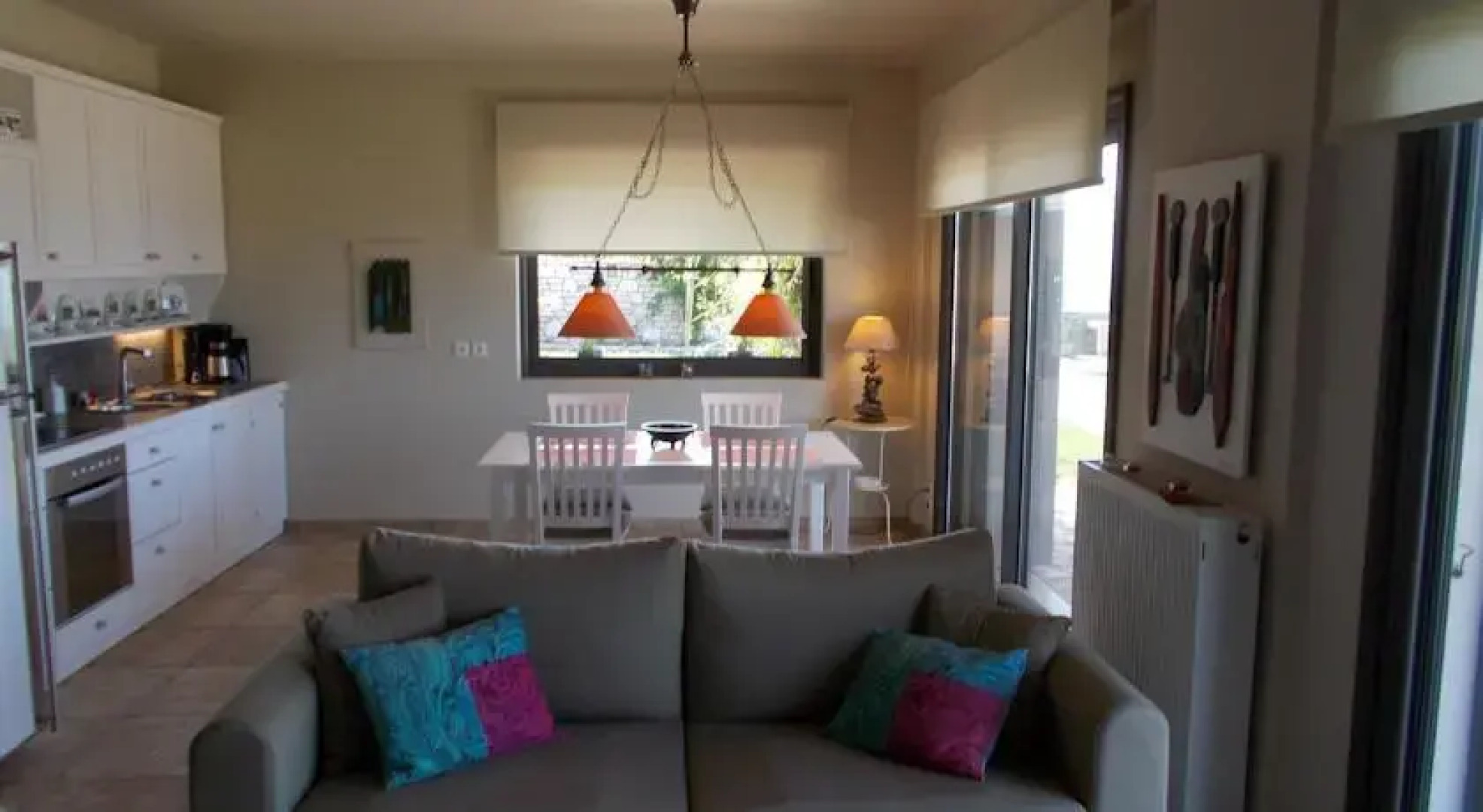 Skaloma Villas Art 1