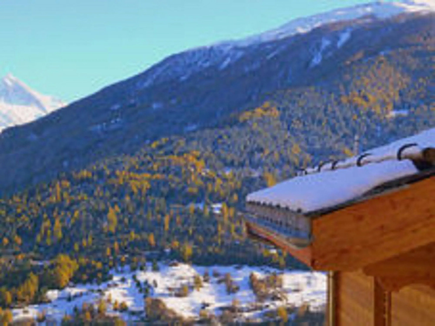 Lavish Holiday Home in Heremence With Balcony