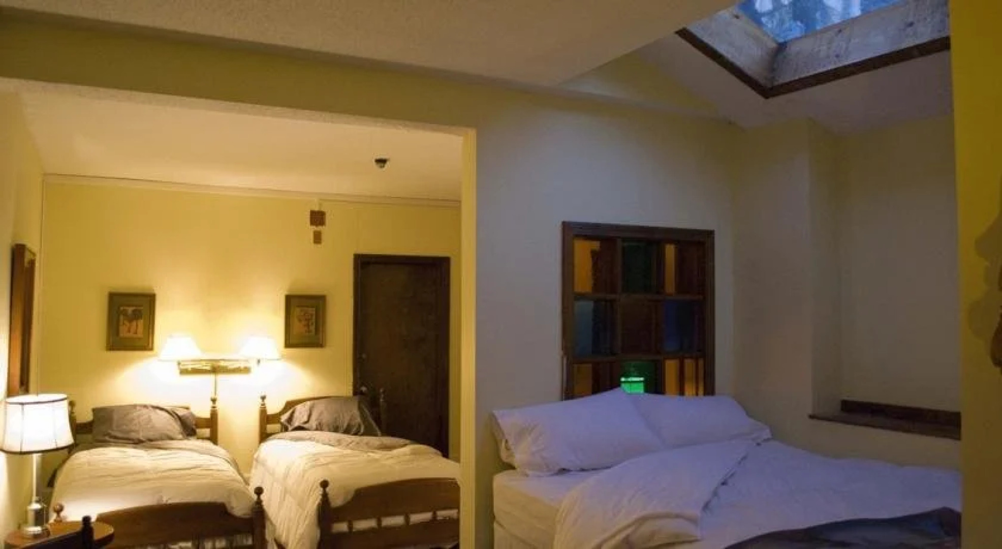 Stones Lodge under Mt. Stratton