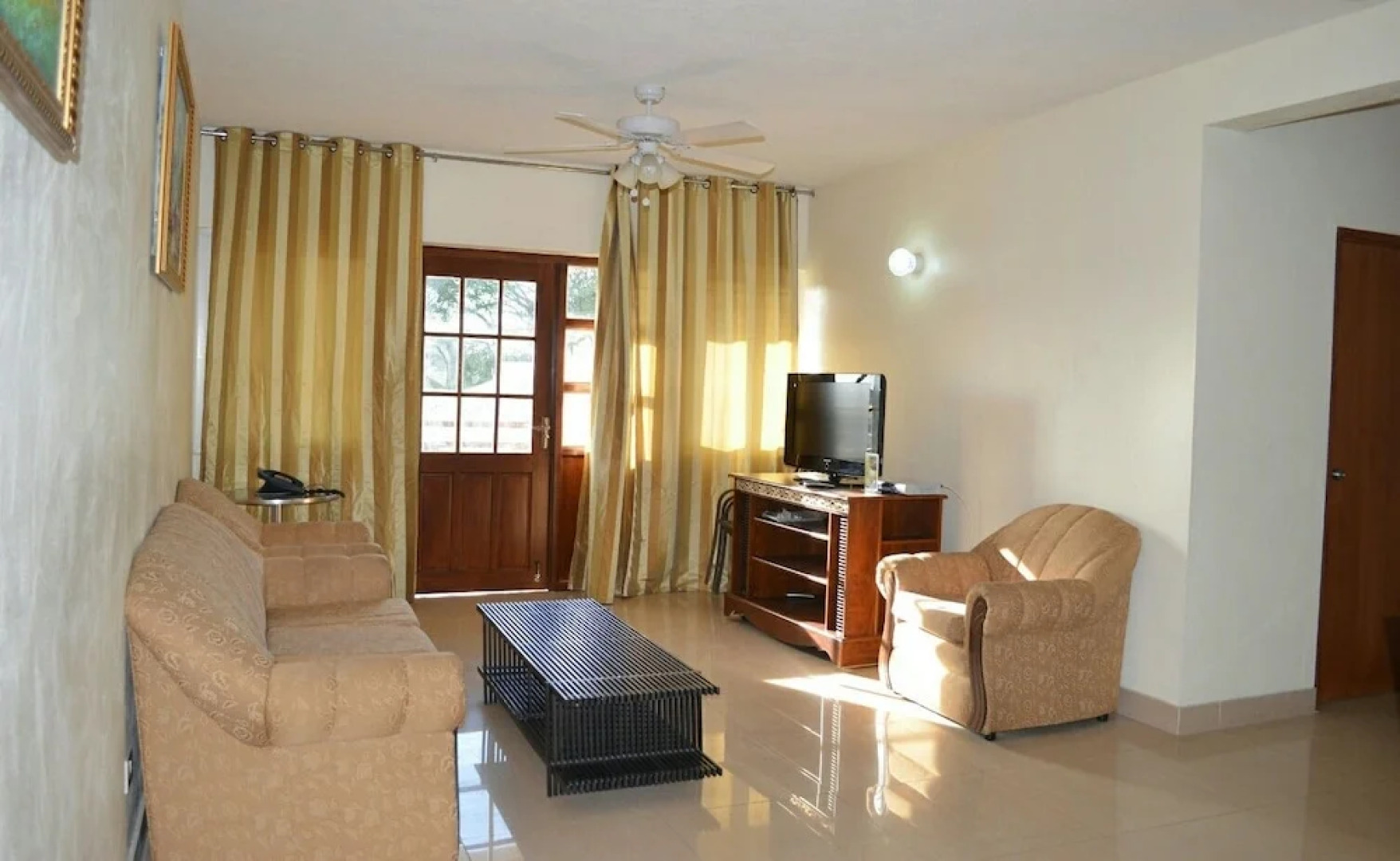 CHOJ Rentals - Sun Island Apartments