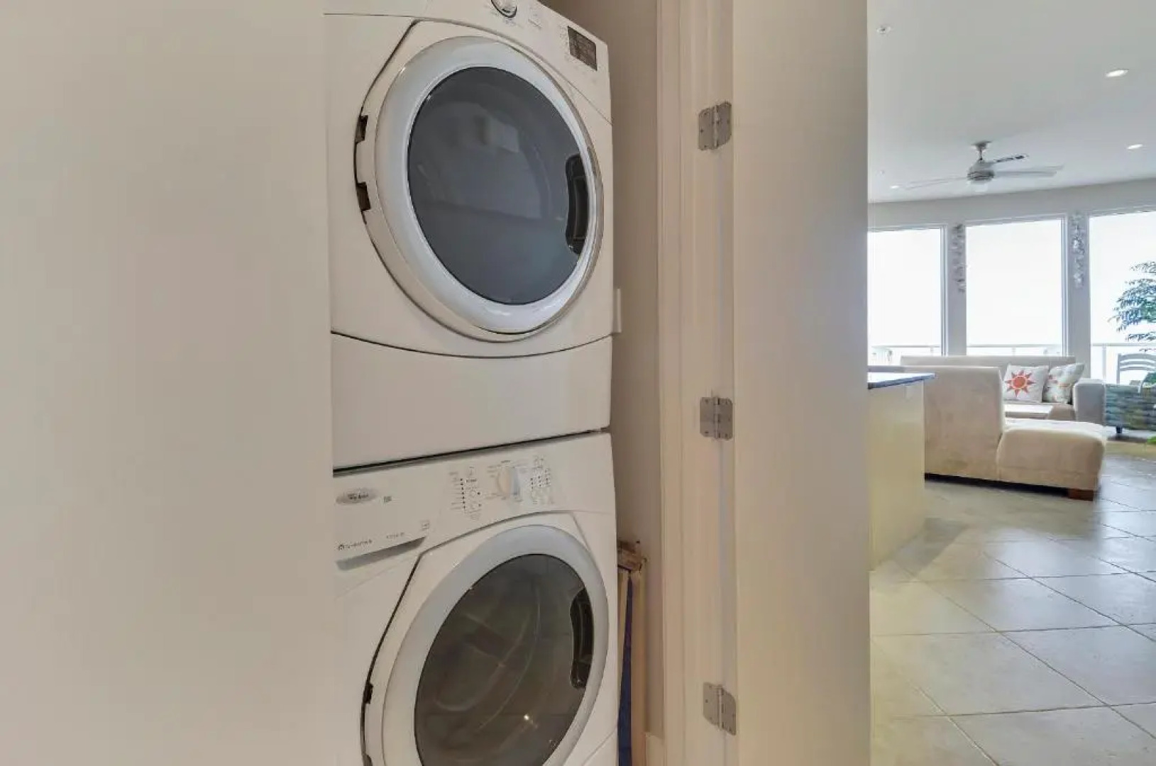 Diamond Beach 701 - Queen of Diamonds