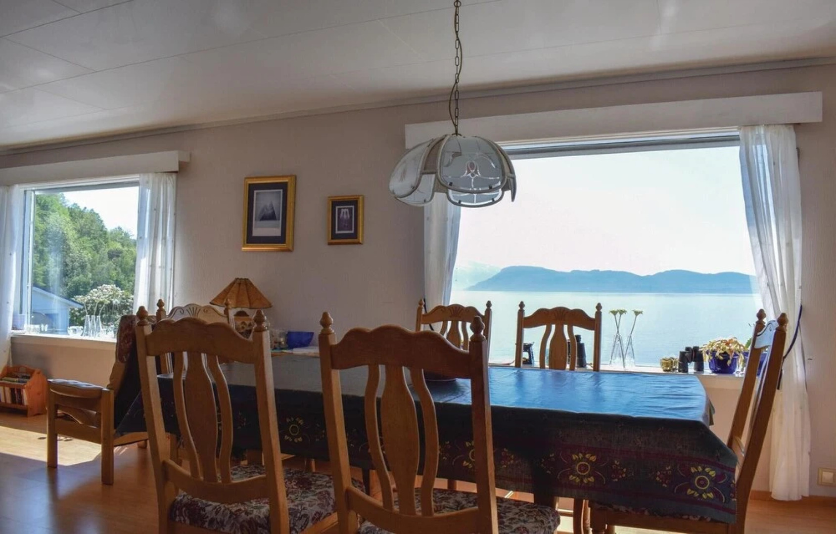 Awesome Home in Strandebarm With 6 Bedrooms and Wifi