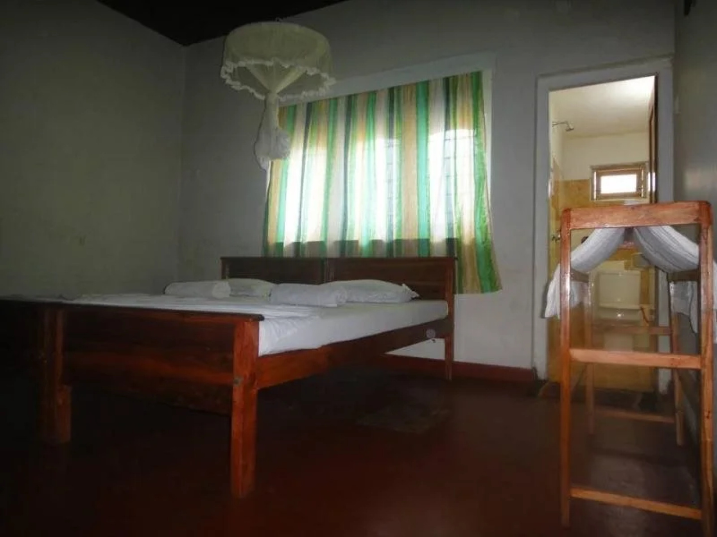 Dill Lake View Resort