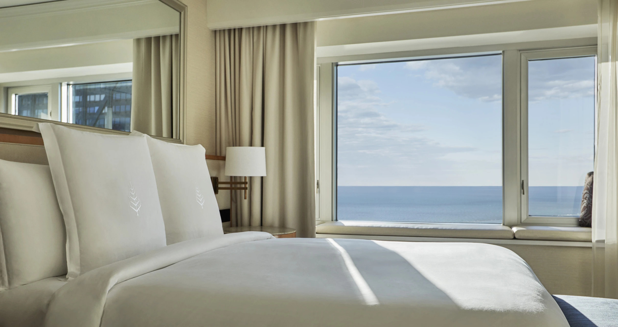 Отель Four Seasons Chicago
