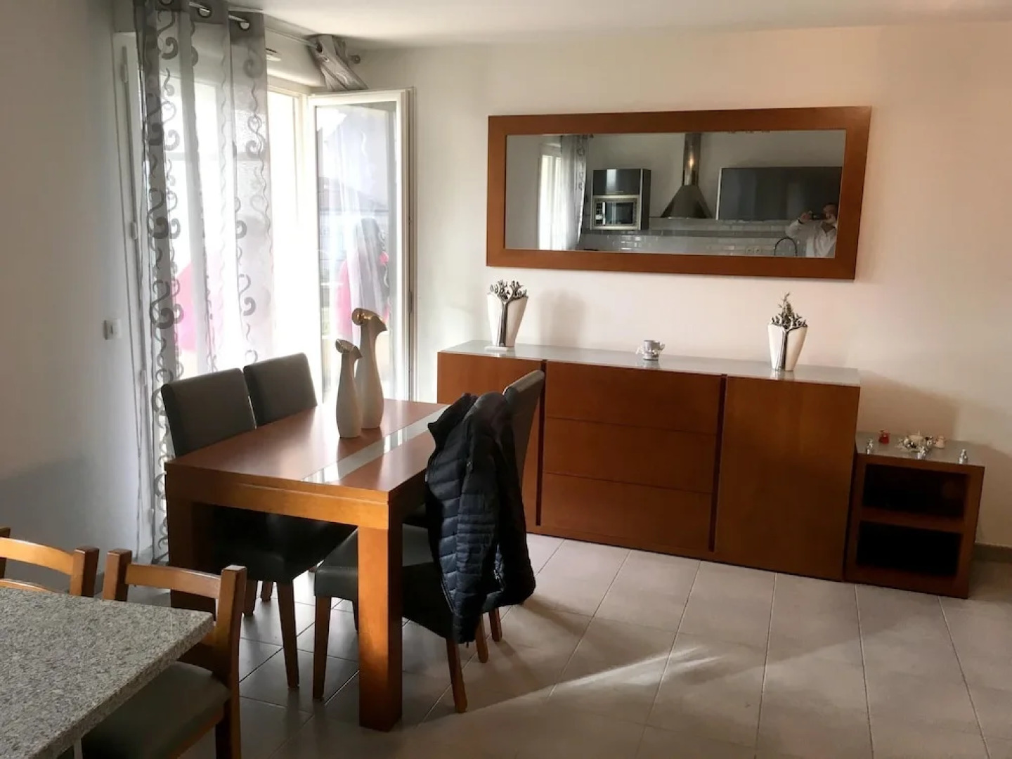 Apartment With 2 Bedrooms in Bagnolet, With Terrace and Wifi
