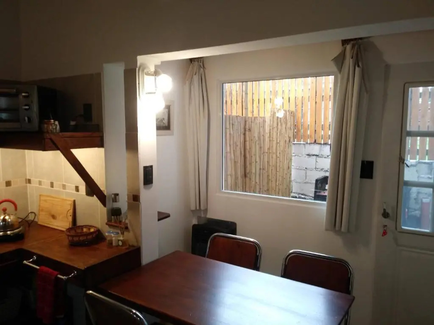 El Pueblo Aparts - Rada Tilly