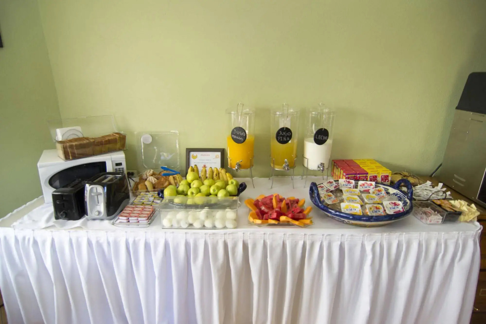 Laos Mar Hotel & Suites