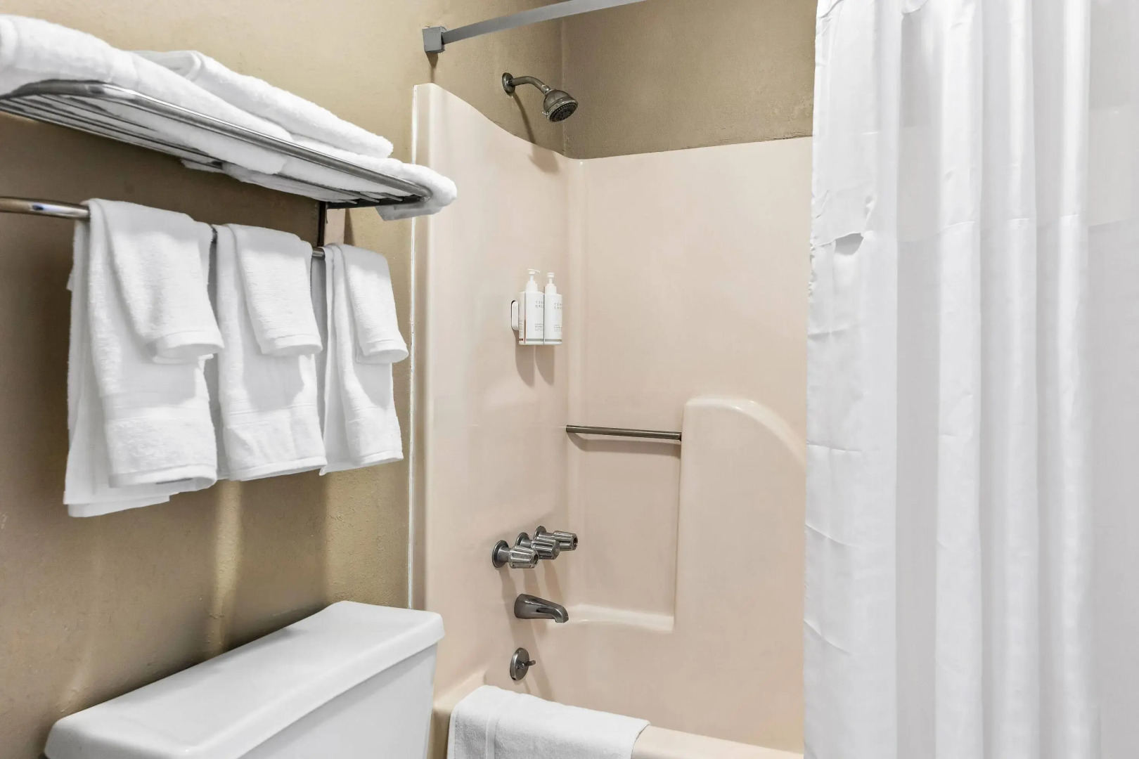 Super 8 by Wyndham Columbia SC / Ft. Jackson