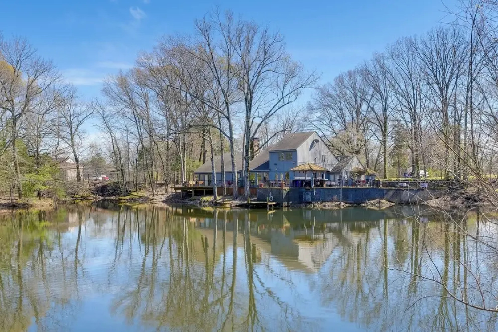 Stunning Southaven Estate: Pool & Spacious Deck!