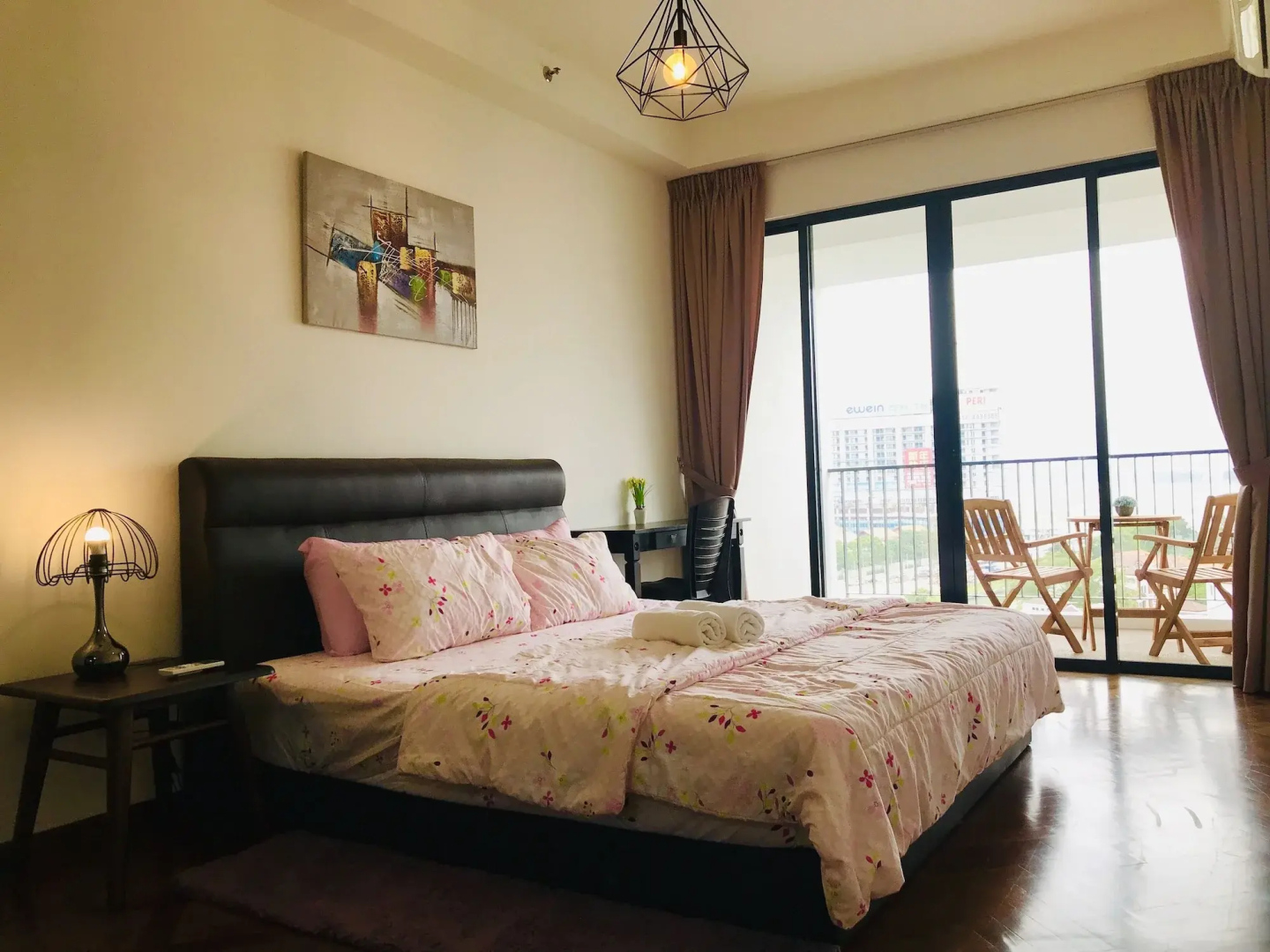 The Landmark Studio Suite