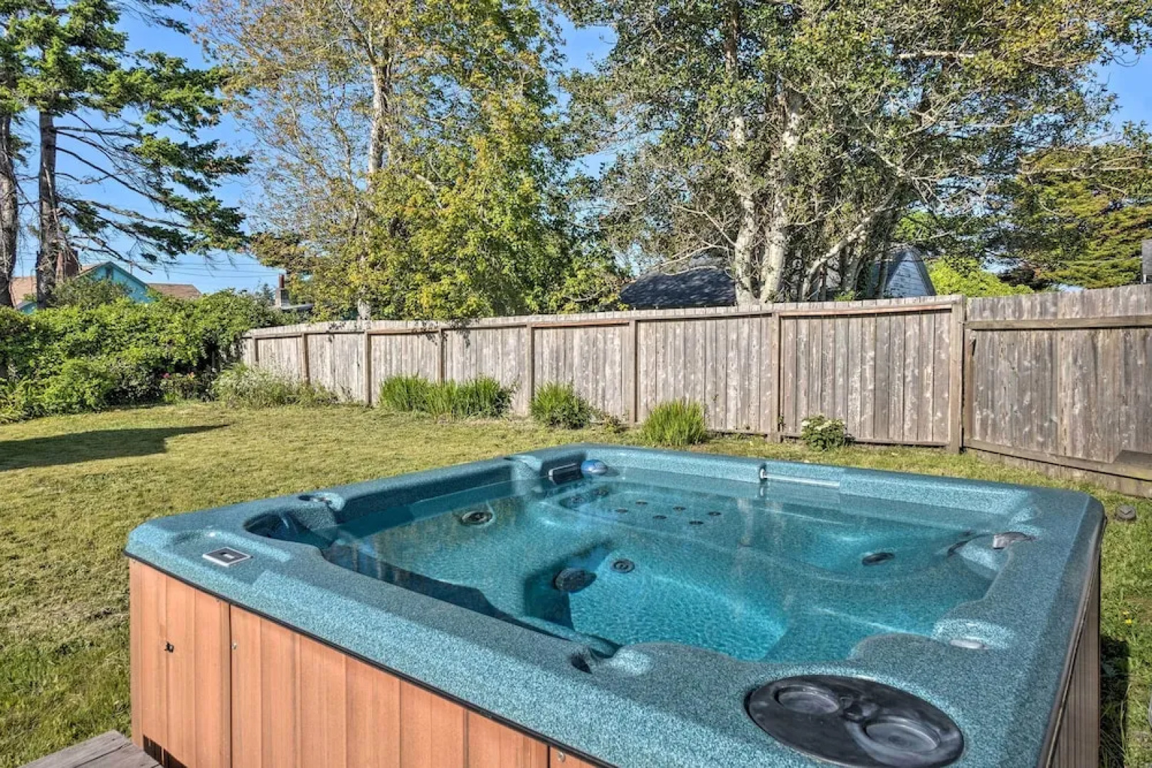 Coastal Getaway by Pebble Beach & Redwoods!