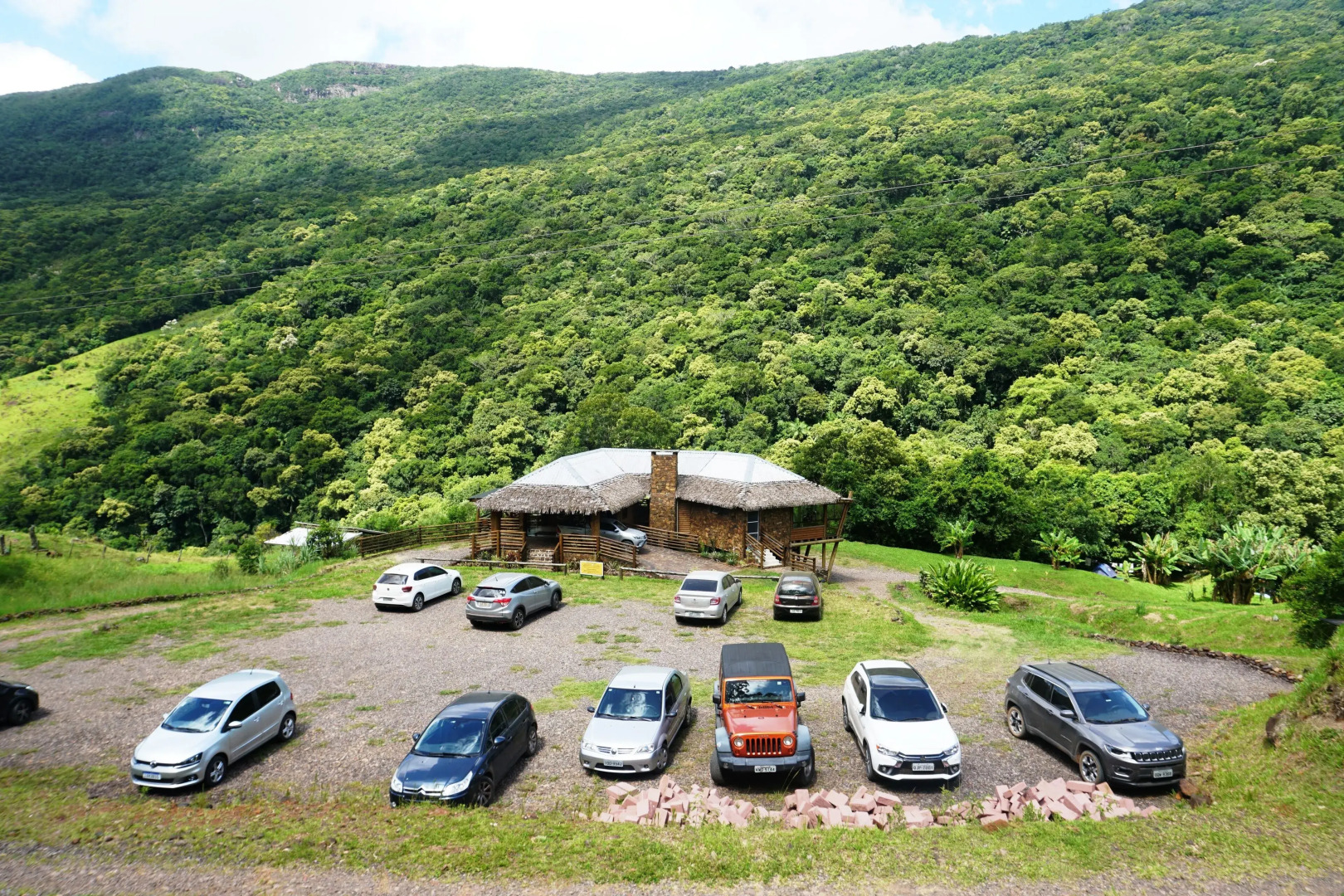 Cachoeira dos Borges Cabanas e Parque