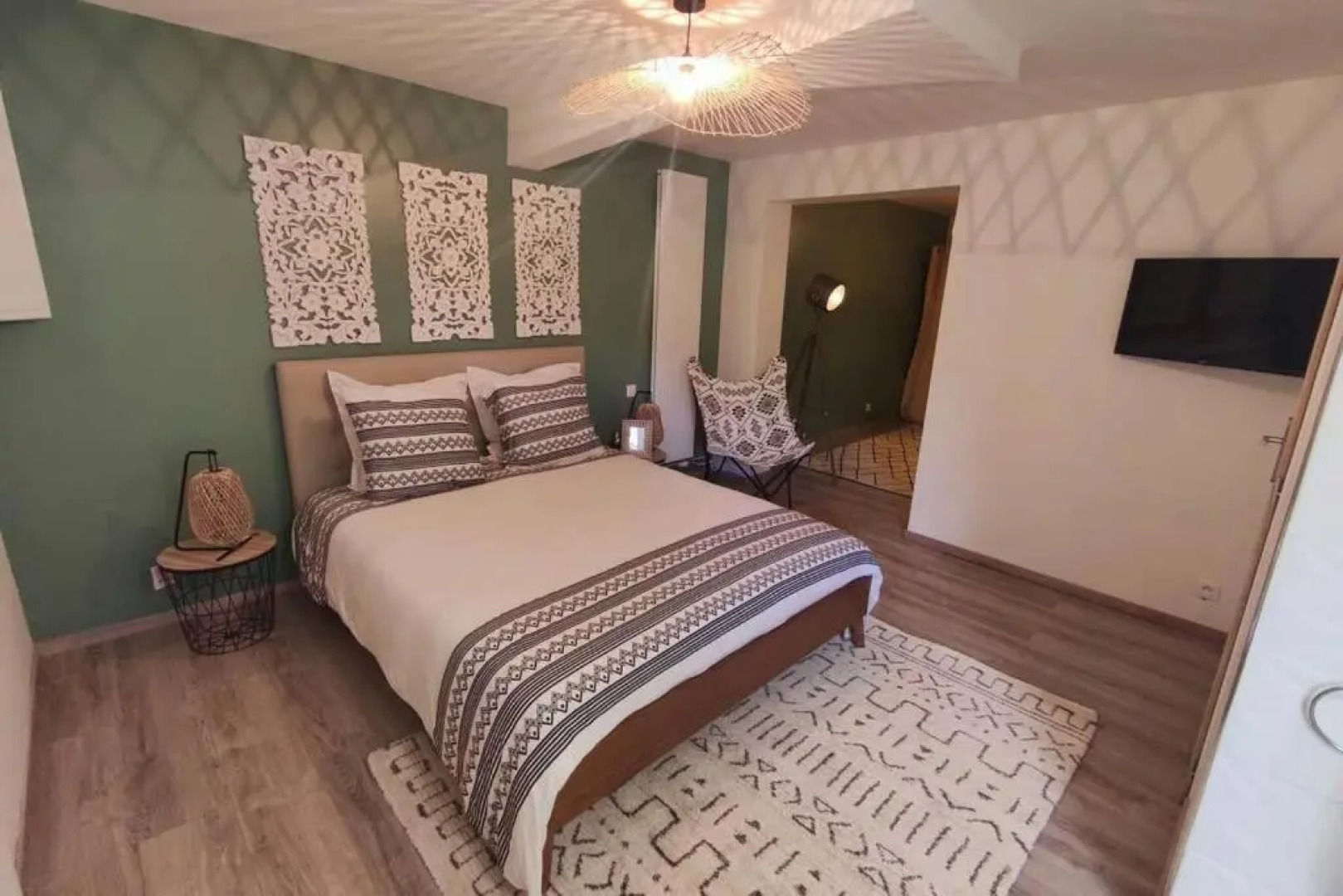 Villa Auxerre luxe Piscine Intérieure proche Paris sans Vis-à-vis