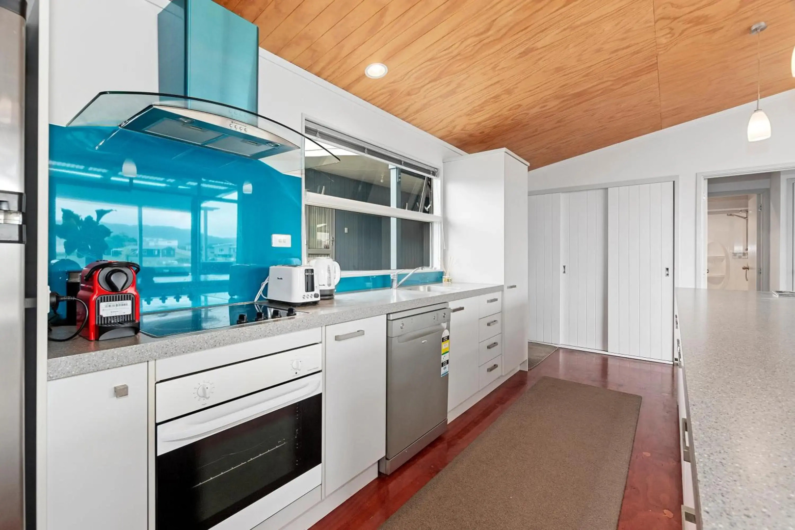 Blue Crush Villa - Mangawhai Heads Holiday Home