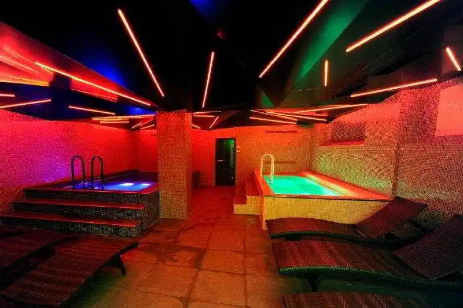 Plaza V Executive Hotel