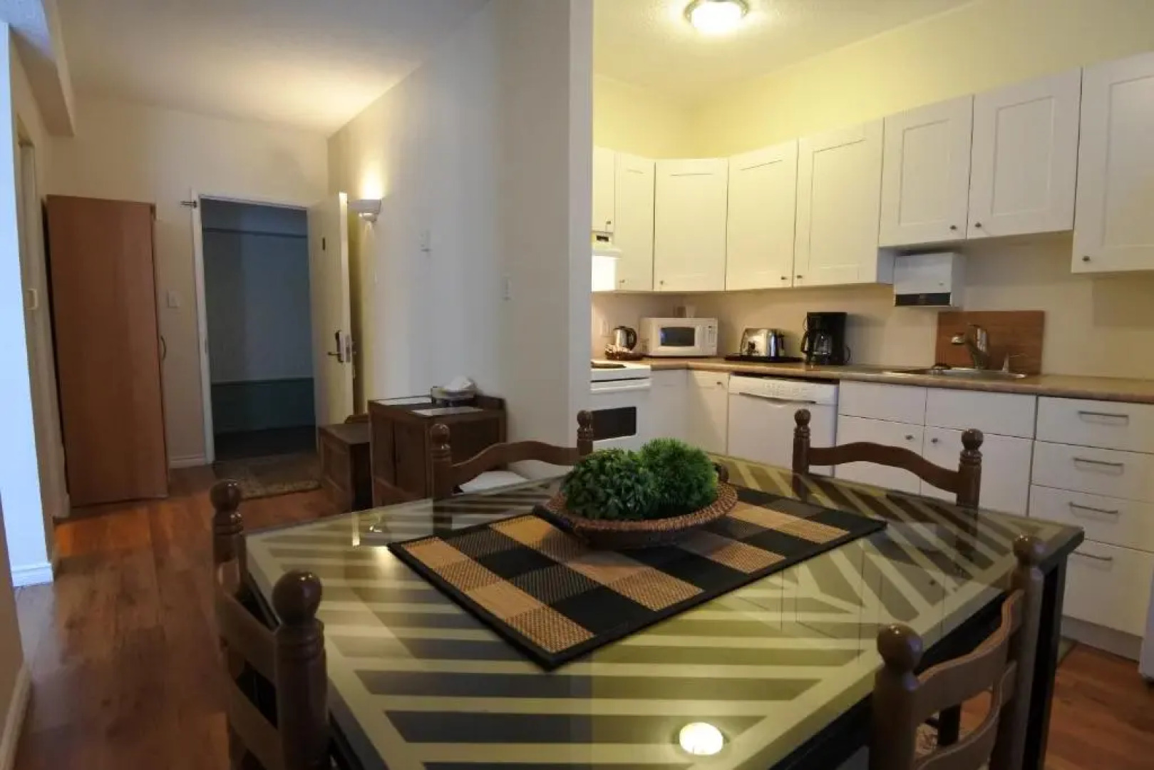 Black Rooster Guesthouse