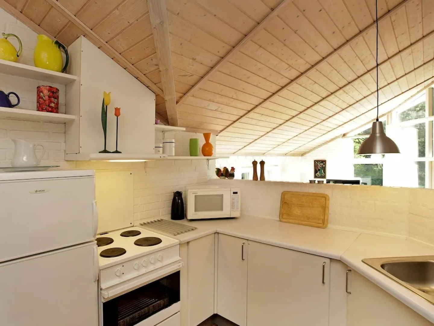 Magnificent Holiday Home in Humble With Sauna