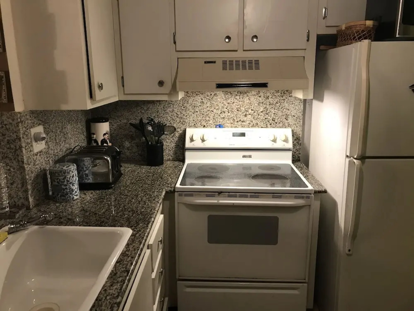 Shopping Restaurants Nightlife Beach