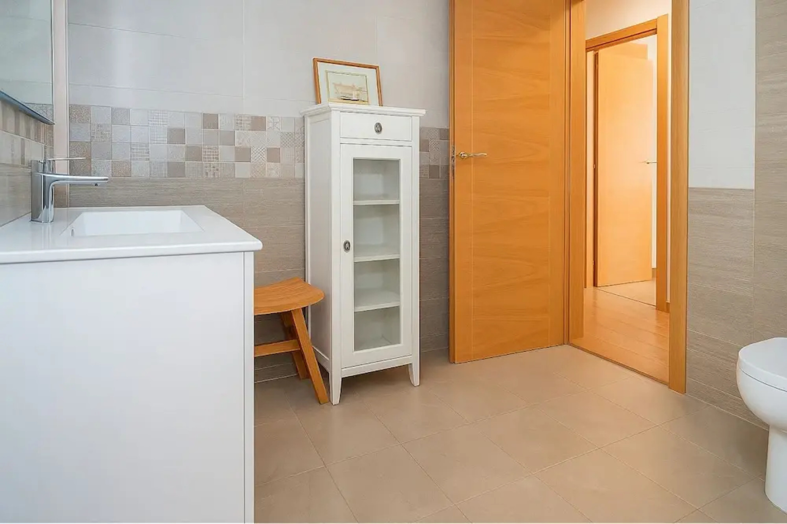 Luxe 2 BR with Jetted Tub and Pool
