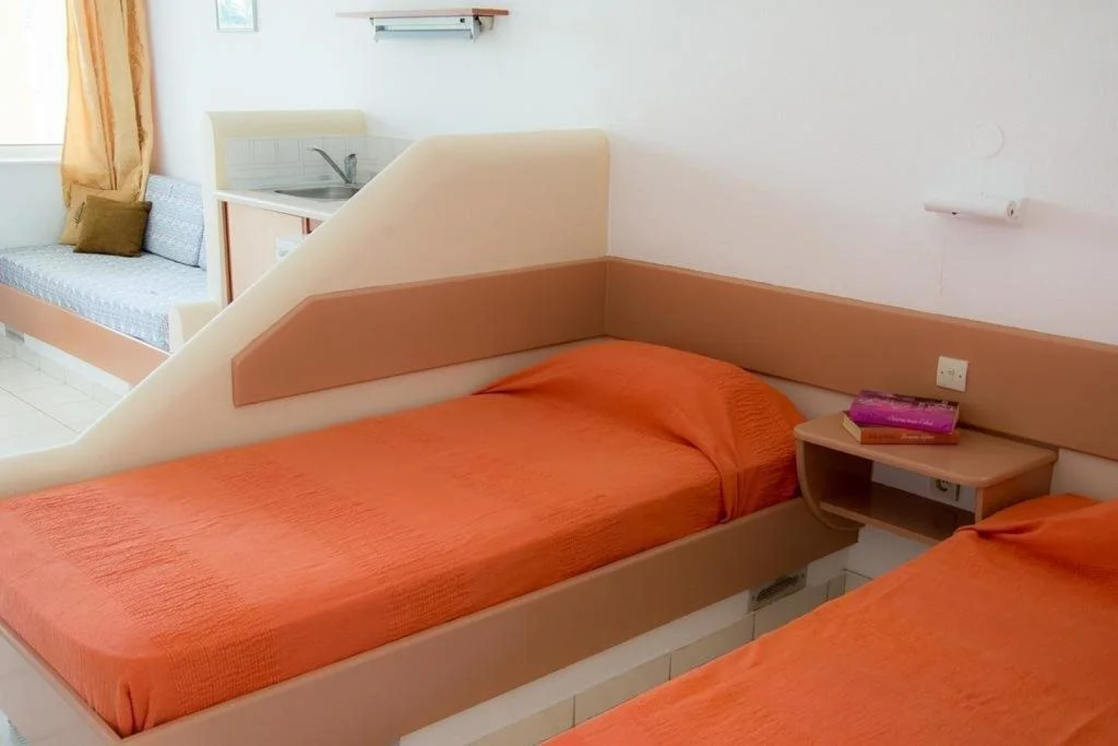 Asteraki Aparthotel
