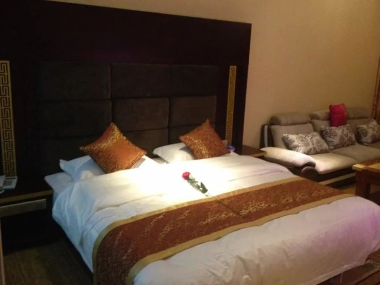 Jianshui San Long Hotel