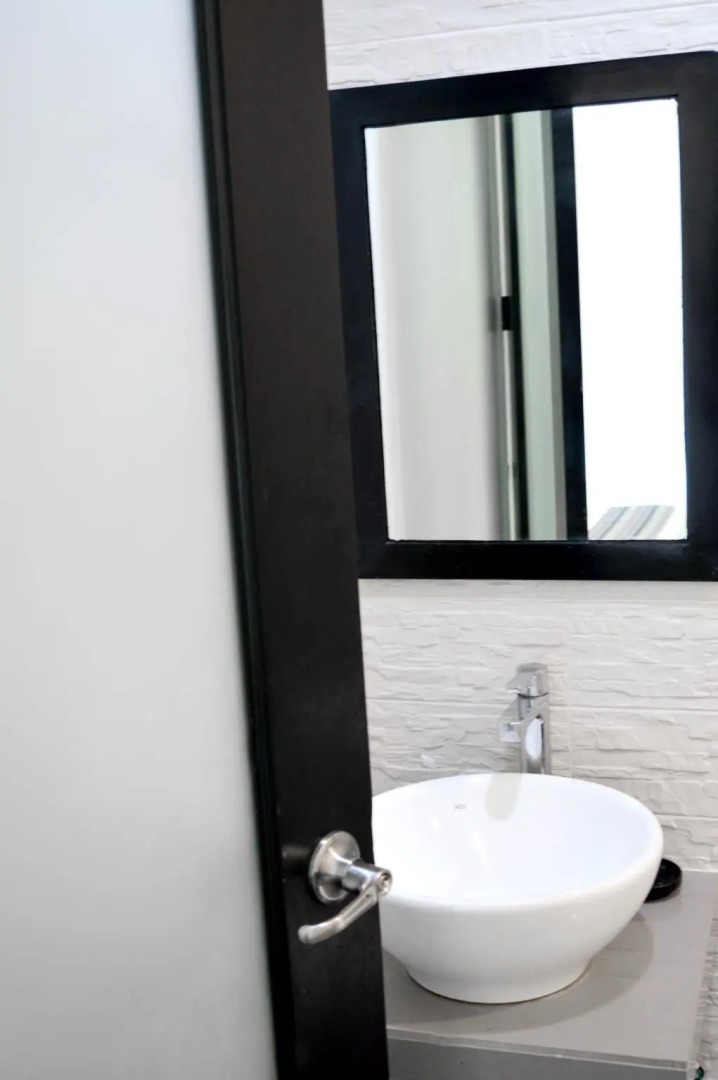 The ApplePeach House