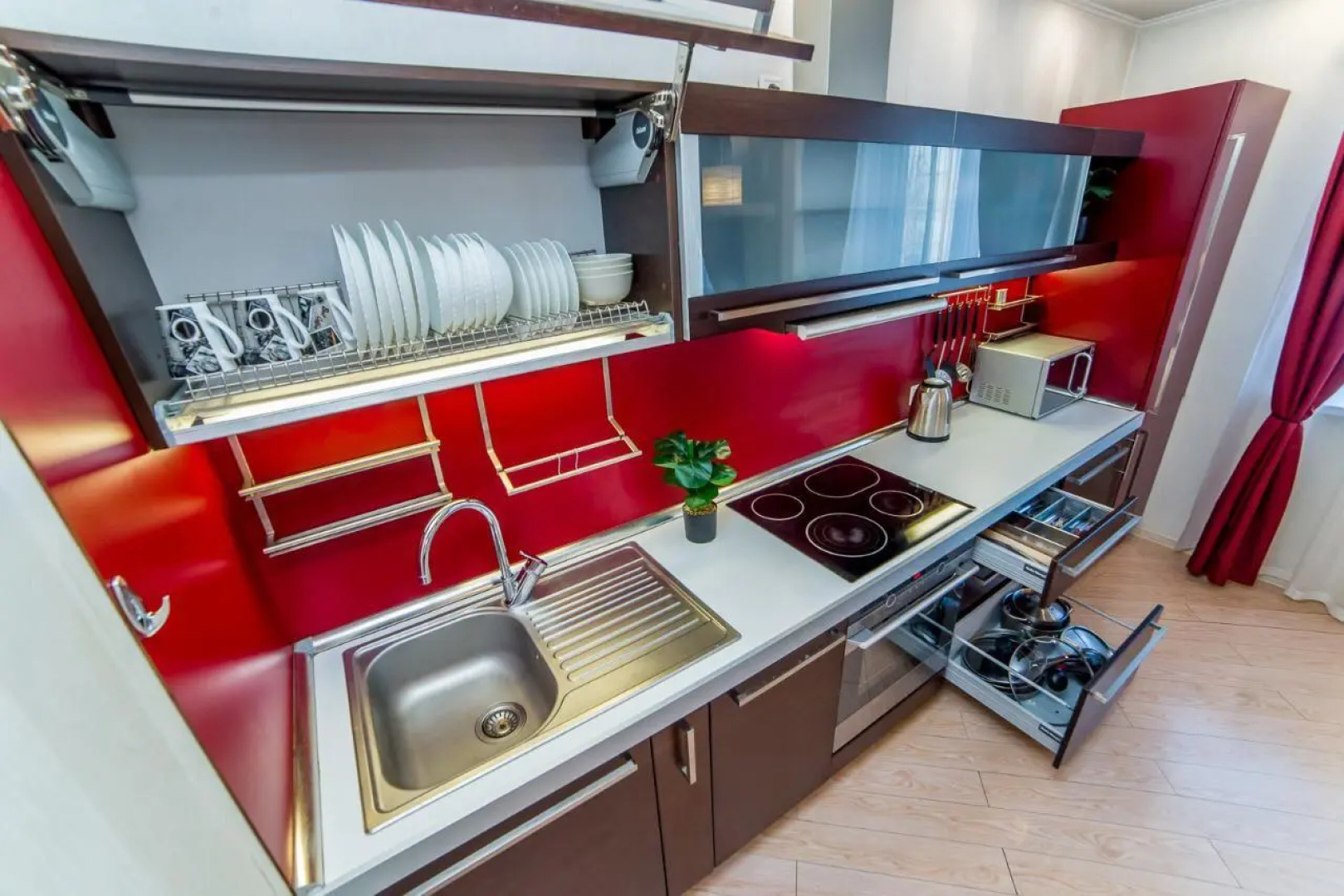 Европа Центр на улице Фролова 31