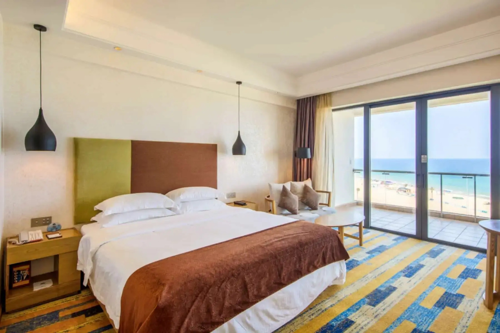 Days Hotel Suites by Wyndham Yangjiang