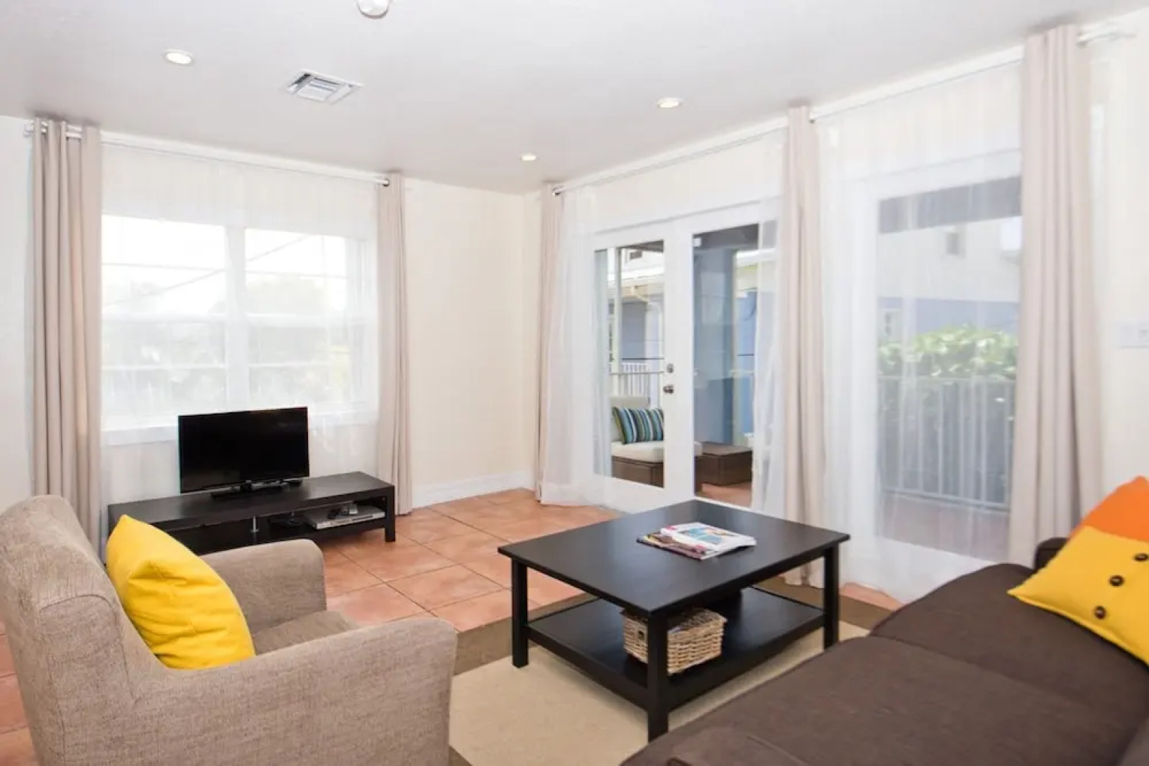 Moon Bay by Cayman Villas