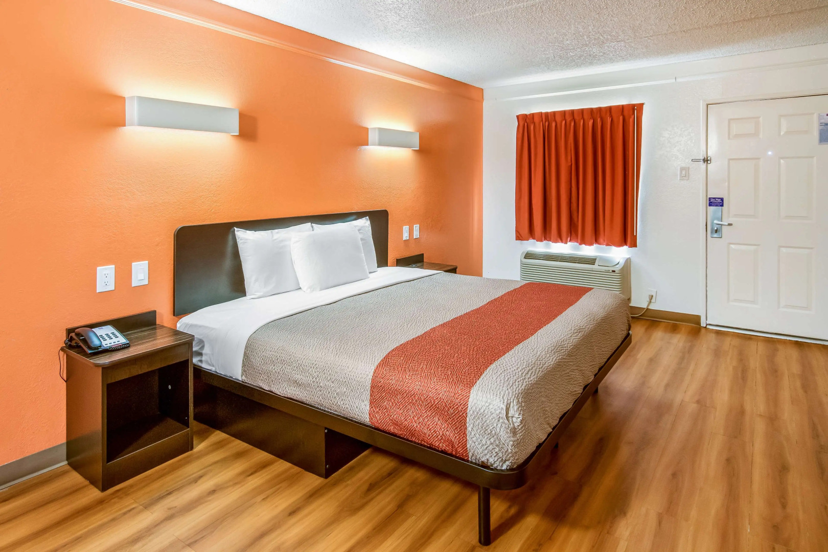 Motel 6 Euless, TX - DFW West