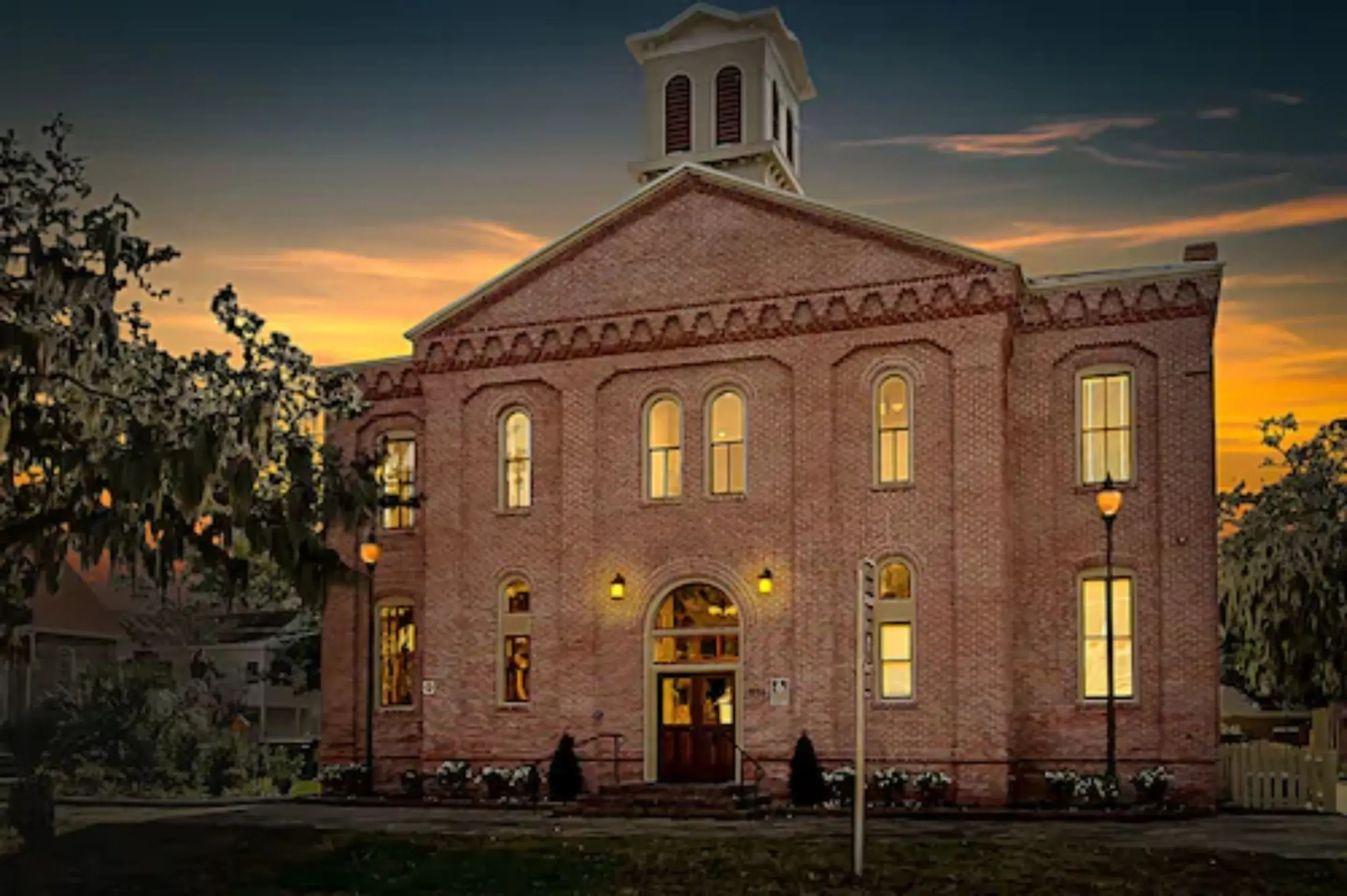 Amelia Schoolhouse Inn