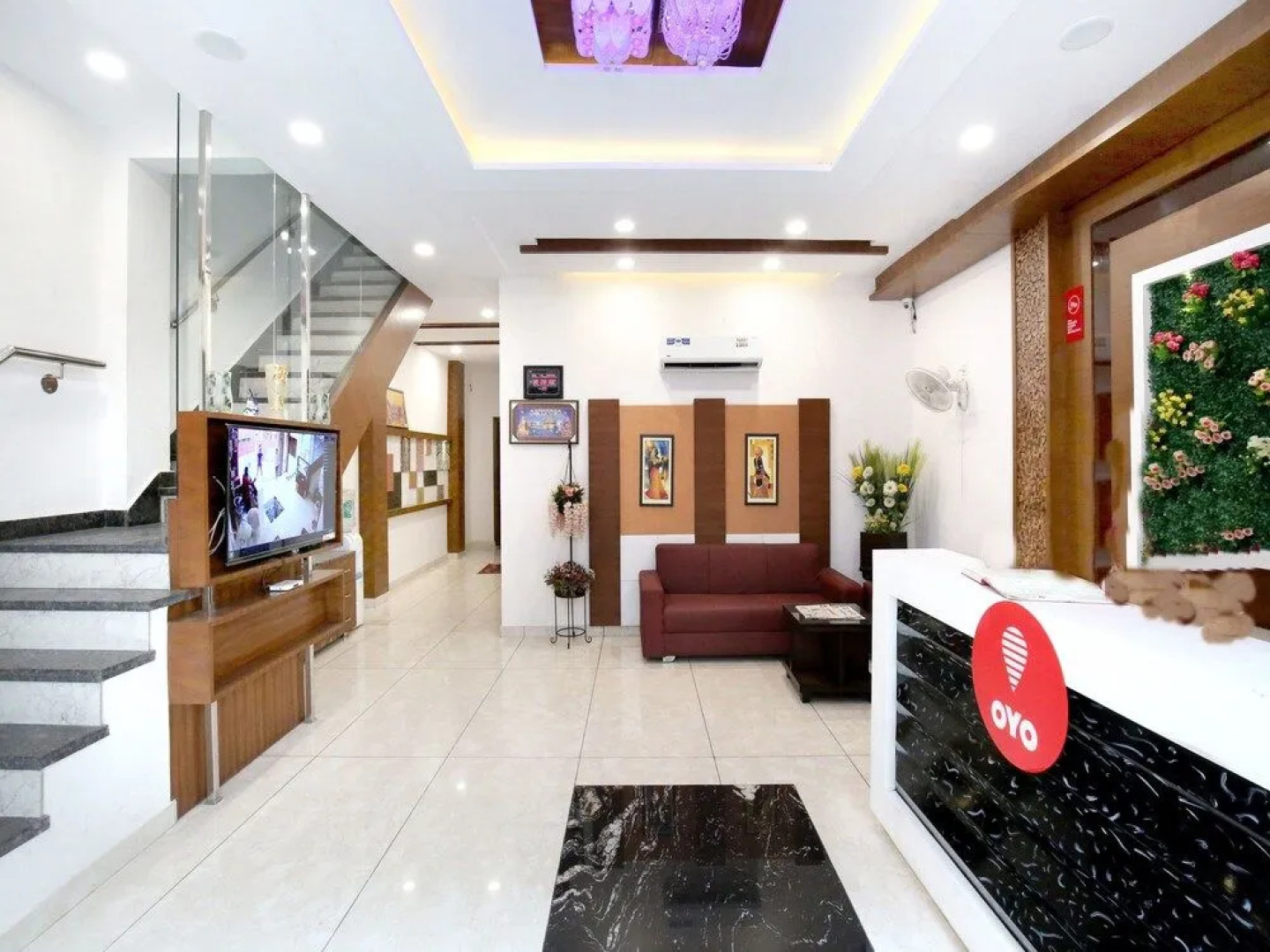 OYO 9674 Hotel Oberoi