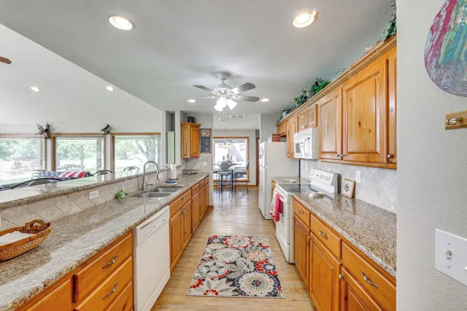 Rhodes Retreat w/ Dock on Cedar Creek Lake!