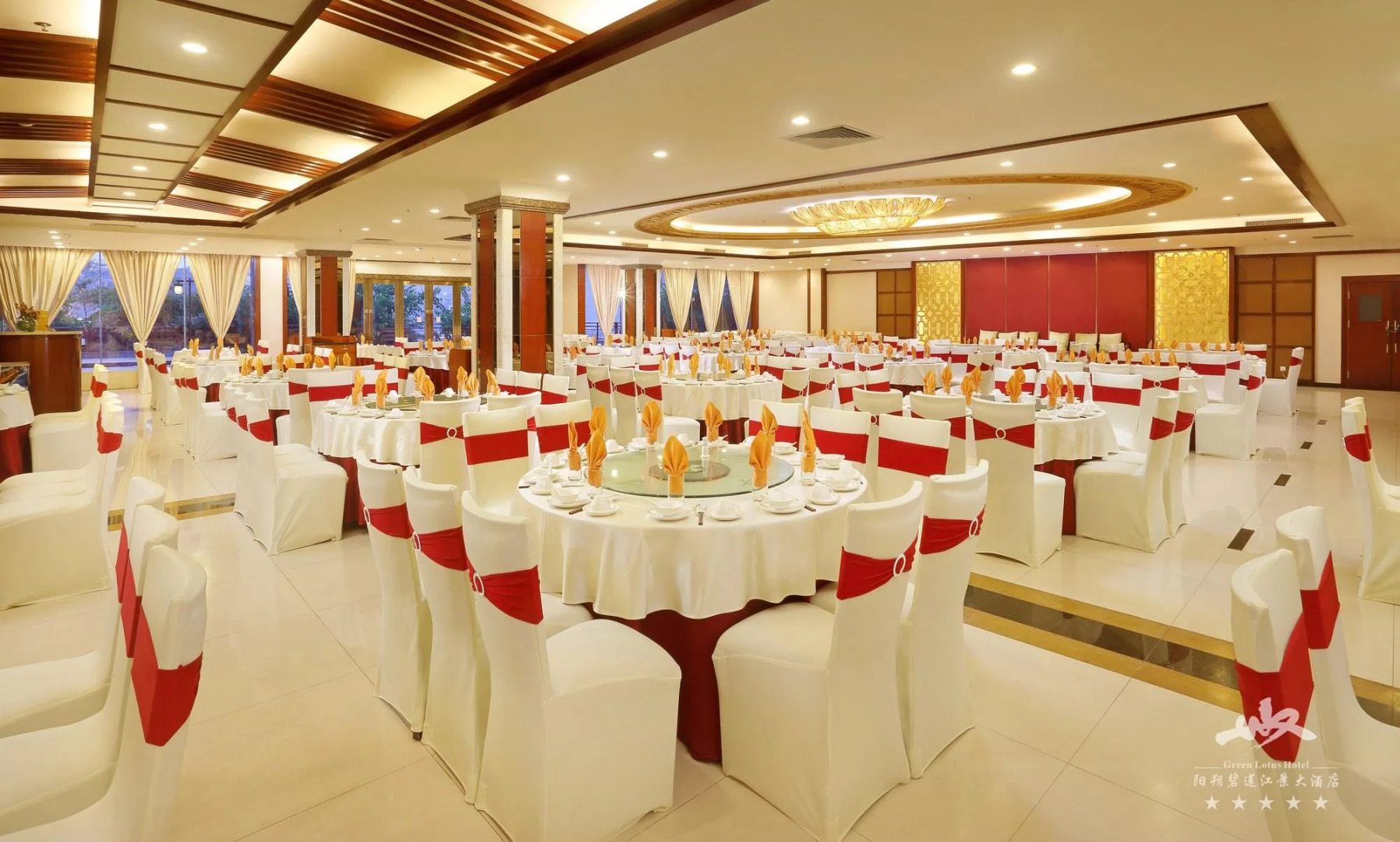 Green Lotus, River View Hotel