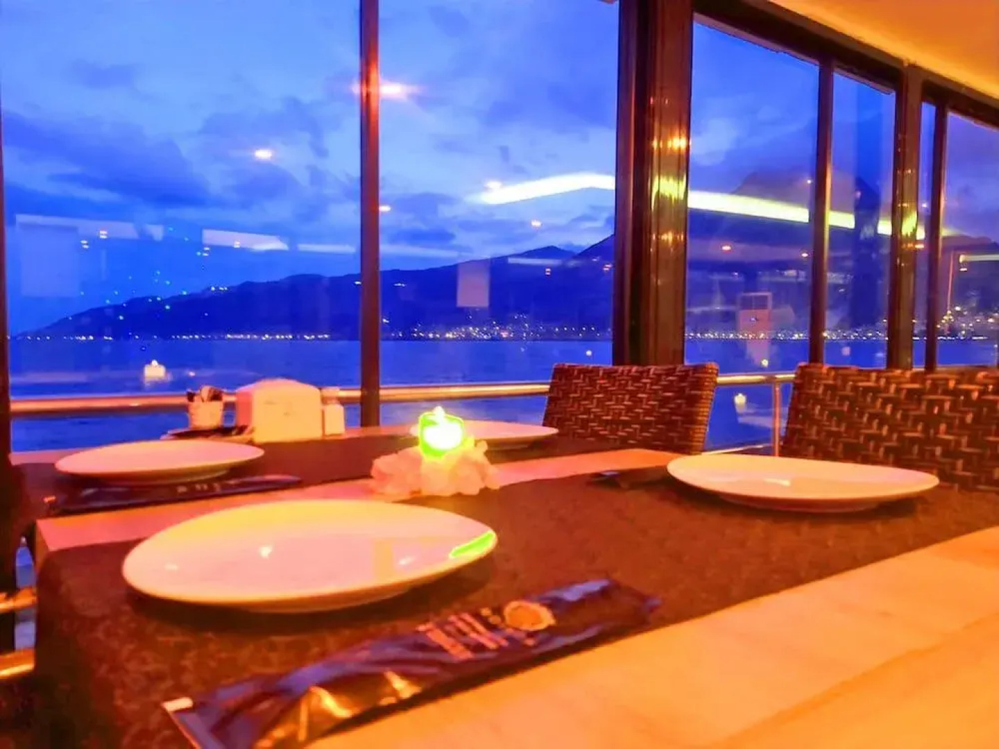 Kroisos Lake Resort Hotel