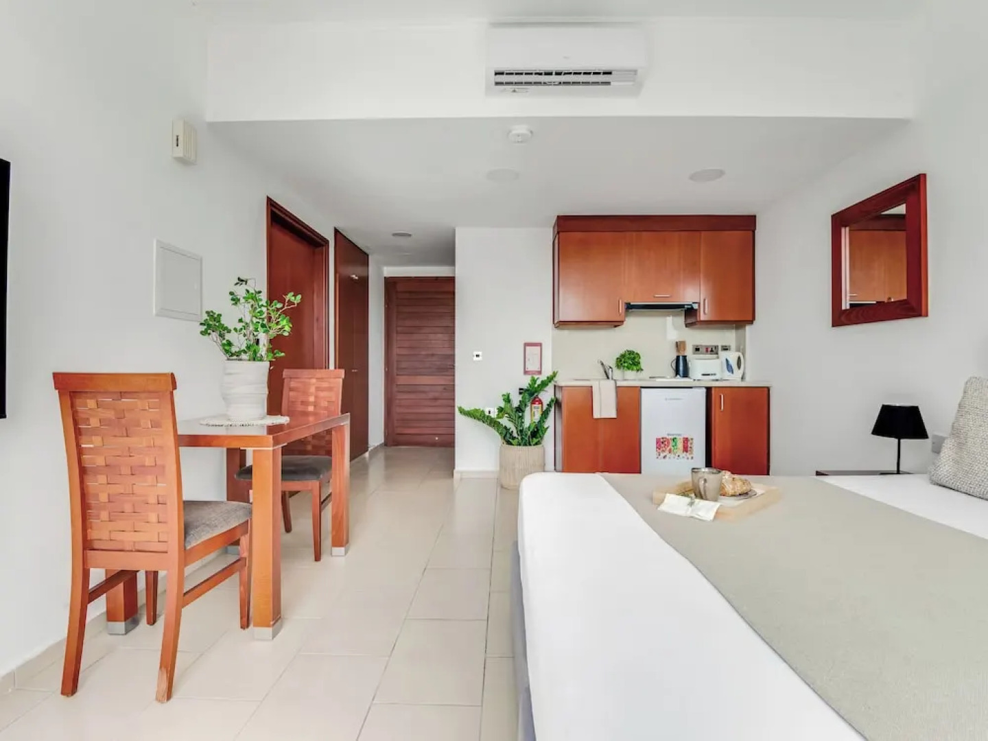 Sanders Seaview Paphos