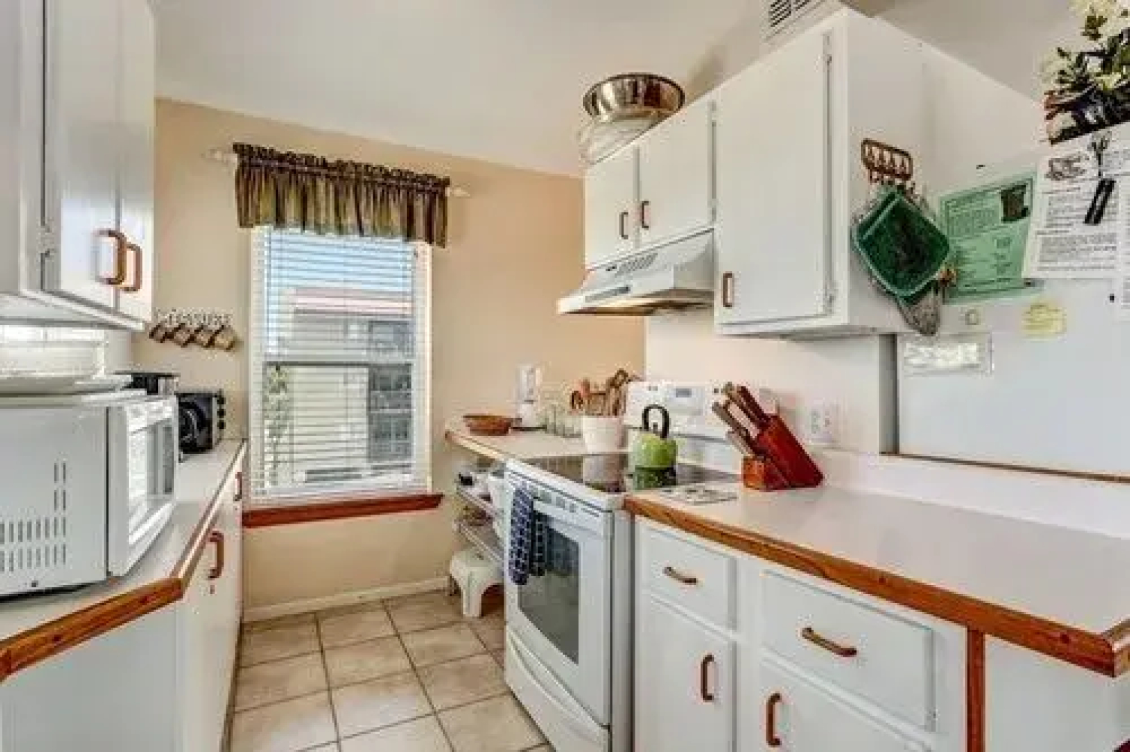 3100-C S. Fletcher by RedAwning