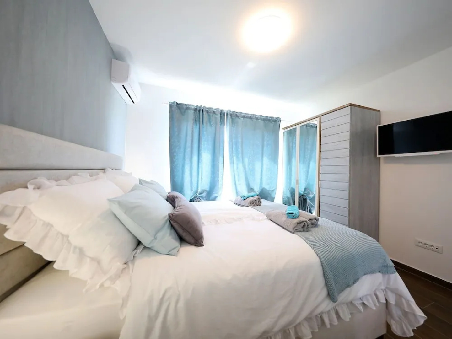 Modern and Luxurius Apartment With Swimingpool, Nice sea View Terrace