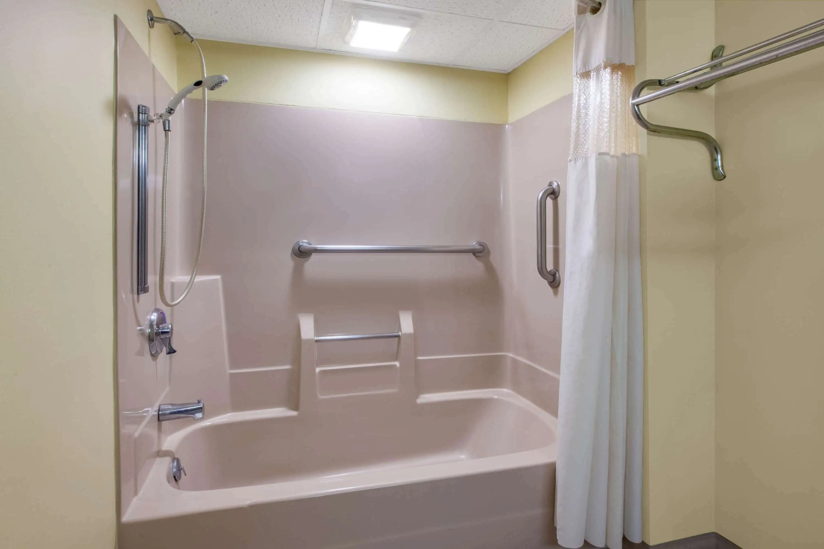 Days Inn by Wyndham Grantville Hershey North